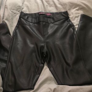 No Boundaries. Black pattern leggings, size s 3-5